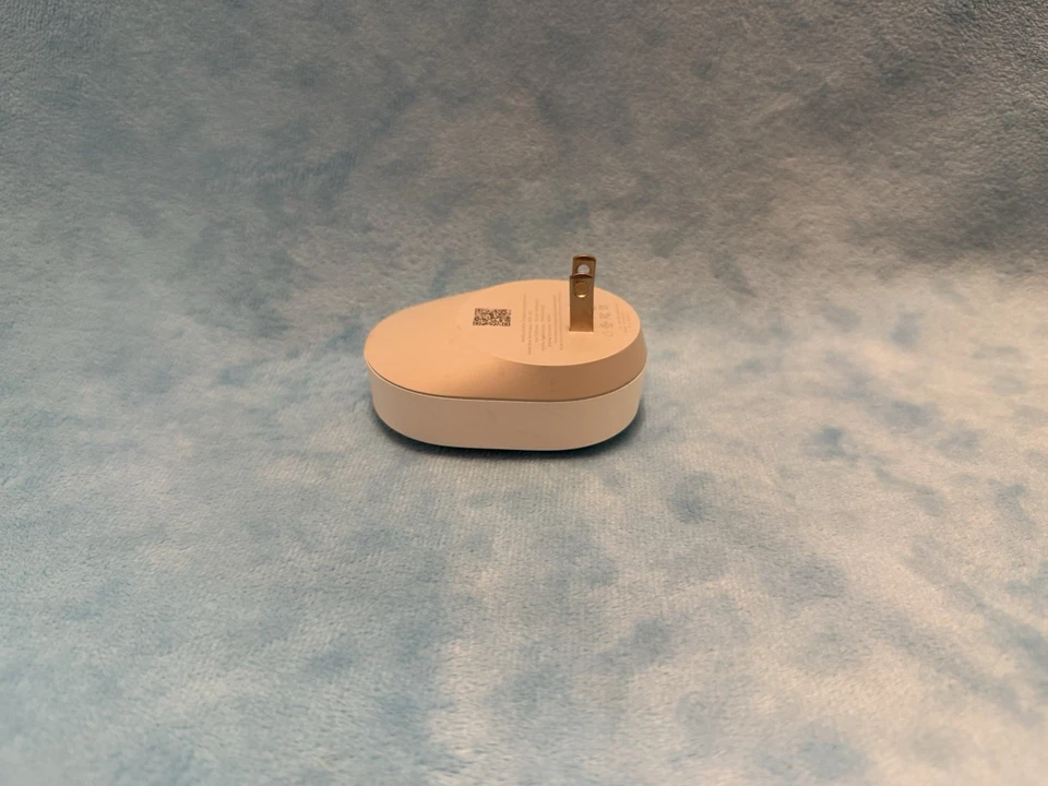 Google Nest Connect A0078 Wireless Wall Plug-In Range Extender Nest Secure - Image 2 of 4