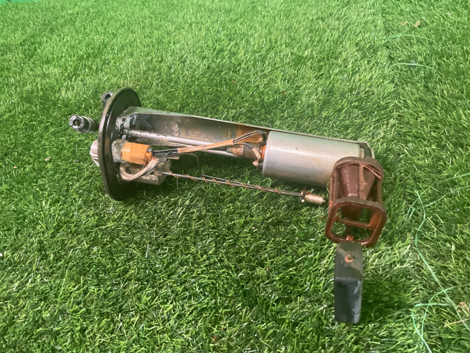 N351 Fuel Pump Hanger Sending Unit Assembly Mazda RX7 FC3S SERIES 5 8991 INSTITUTO