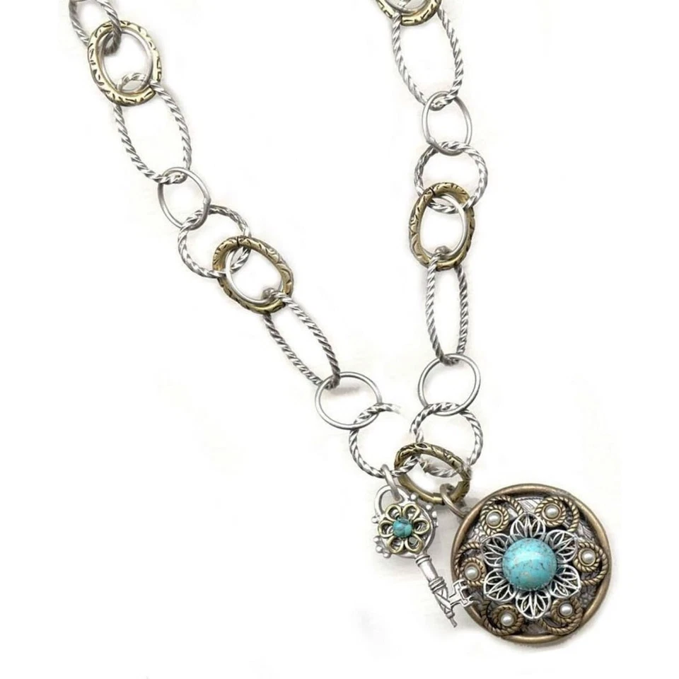 Sweet Romance Medallón Piedra Turquesa con Llave Plata Bronce Colgante Collar Nuevo con Etiquetas Foto 3 de 3