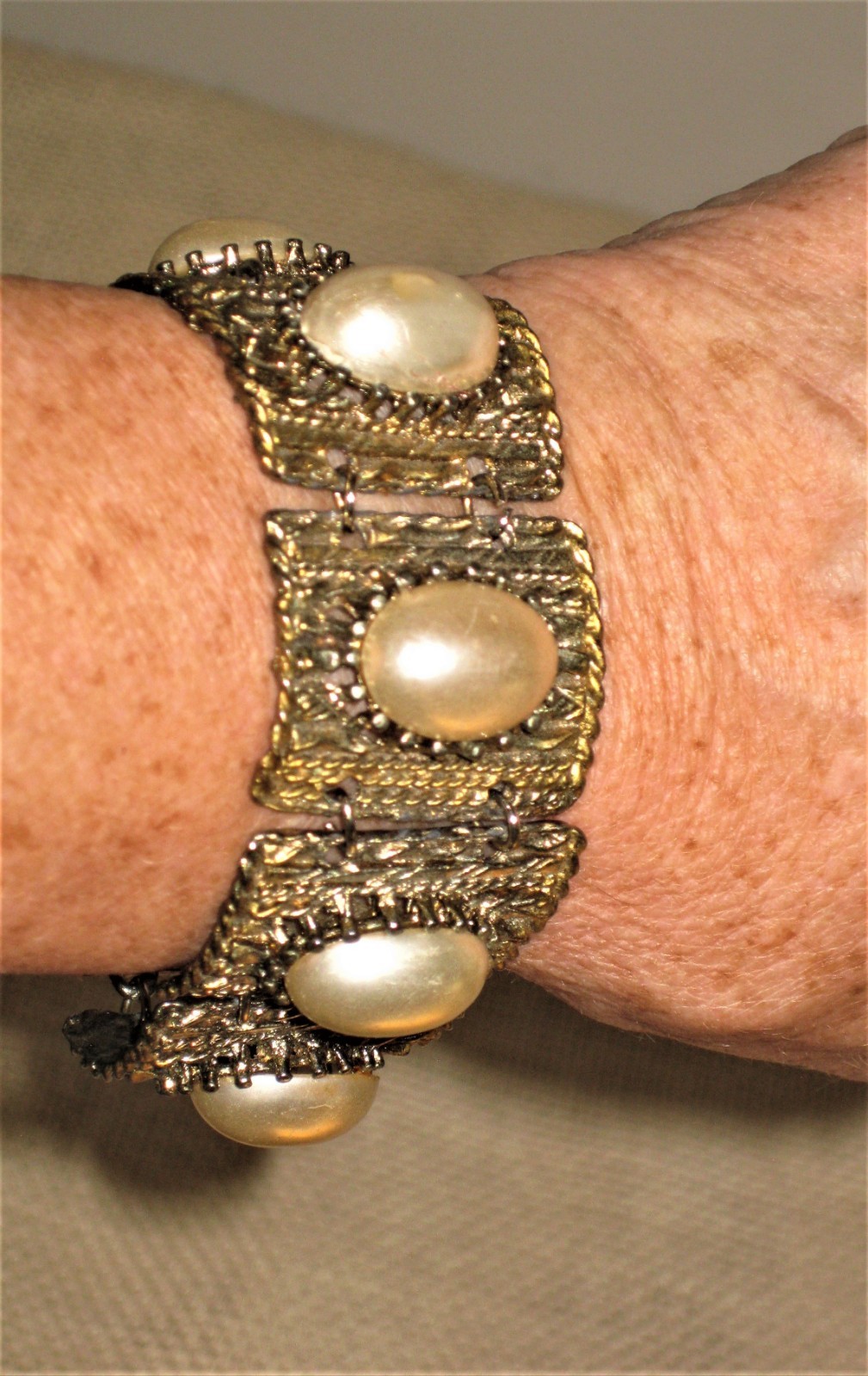 Vintage Statement Panel Link Bracelet Antique Gol… - image 6