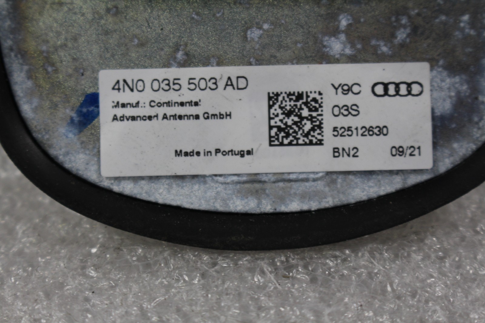 Lamborghini Urus, Shark Fin Antenna, Dmg, Used, P/N 4N0035503AD