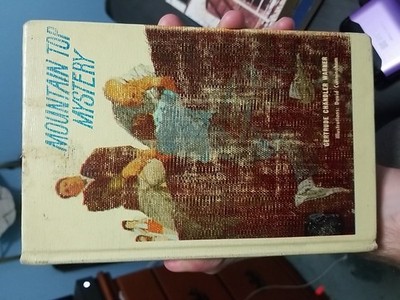 Mountain Top Mystery  1980 Book. 6th Print. Gertrude Chandler Warner. Rare