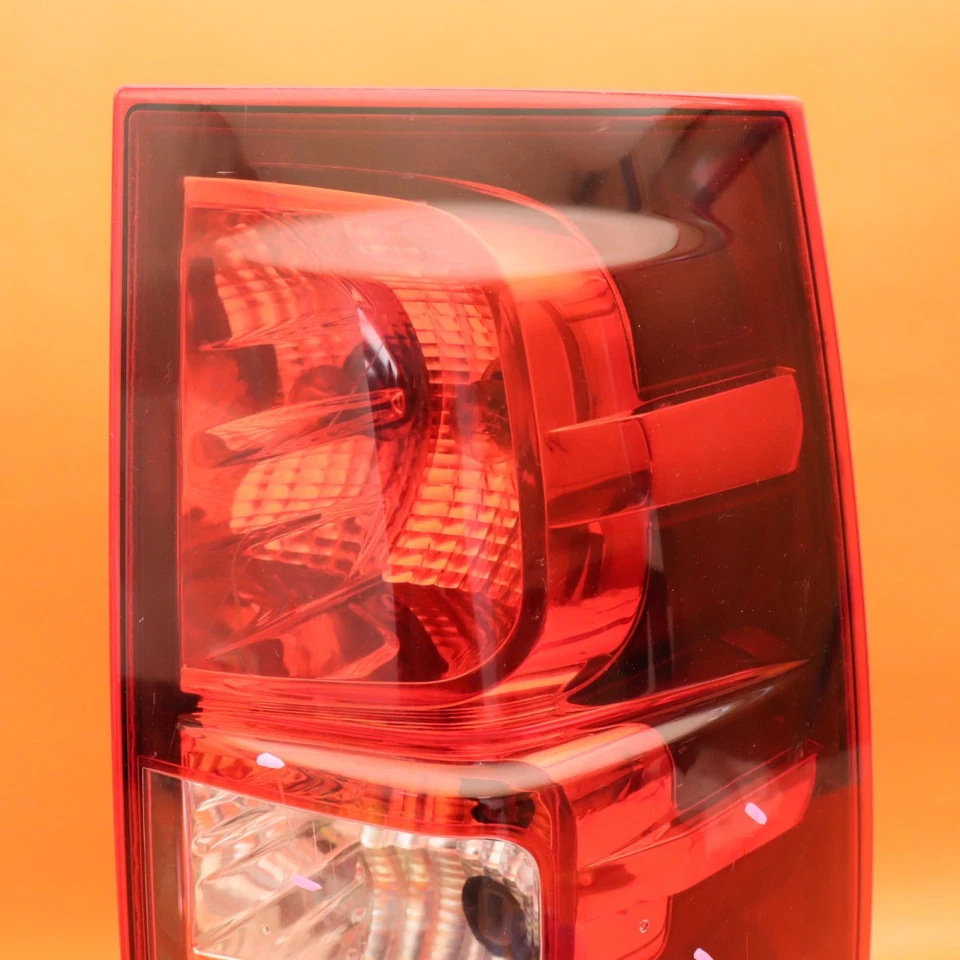 雪佛兰 SILVERADO 1500 TAIL LIGHT 2007 2008 2009 2010 2011 2012 2013 2014 — 第 2/4 张图片
