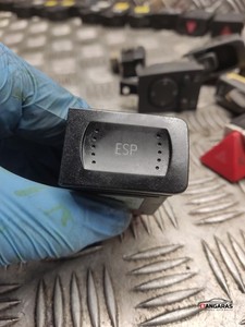 VW GOLF IV 1J1 ESP-Taste 1j0927134a 1.90 Diesel 2001 26262391