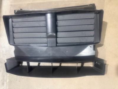 17-24 Maserati Levante Radiator Air Duct Grille Air Active Shutter & Motor New
