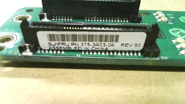 Sun Microsystems V245 4-Slot 2U SAS Disk Backplane 375-3403 - Image 2 of 2
