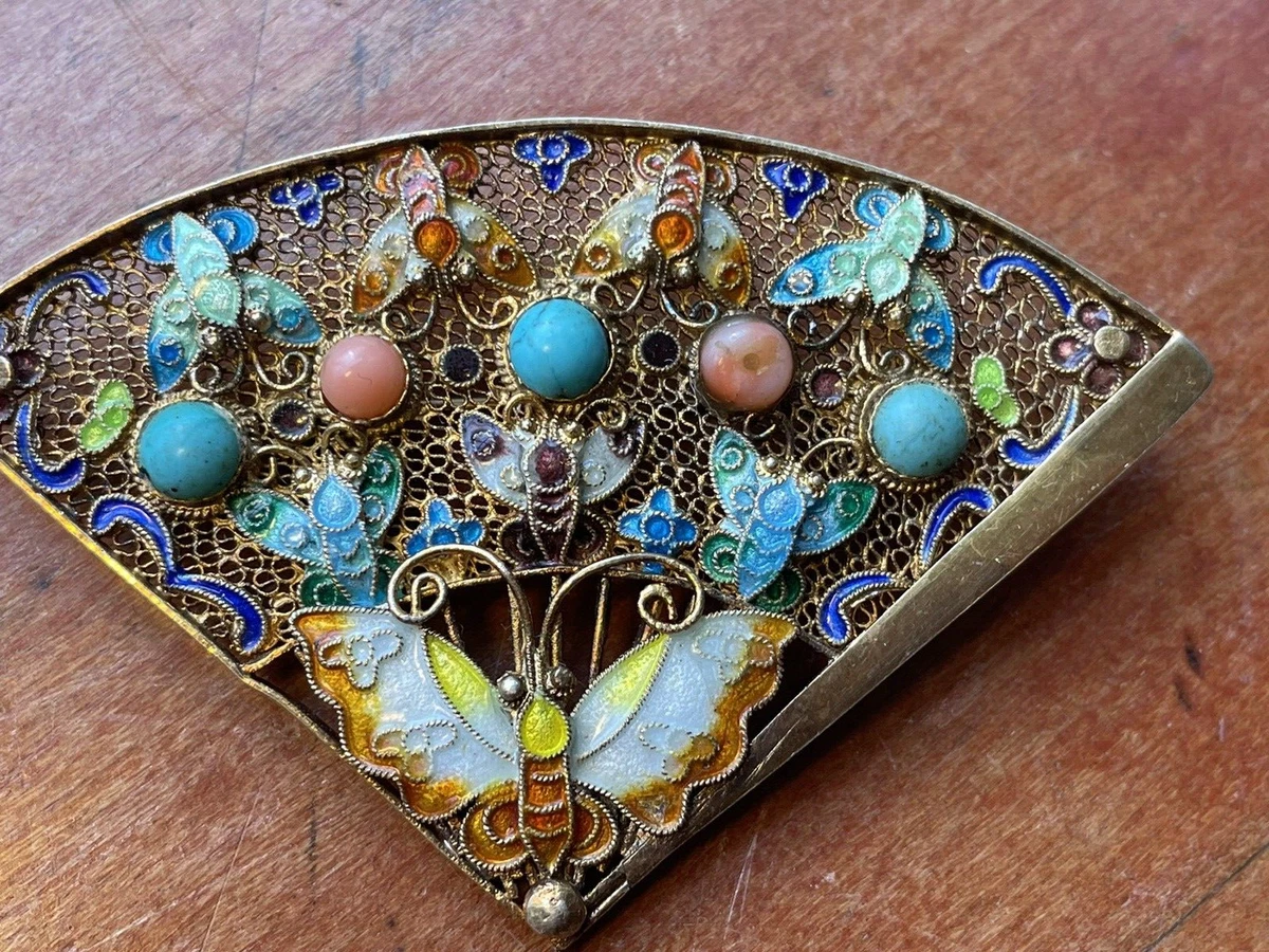 Fan brooch best sale