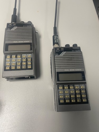 2 Yaesu FT 727R Dual Band Ham Transceiver + 5 Batteries + DC Charger Working - Zdjęcie 5 z 7