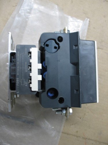 NUEVO CONTACTOR SCHNEIDER LC1F150G7 150A 40-125HP/208-600V 120V BOBINA P9789 - Imagen 3 de 7