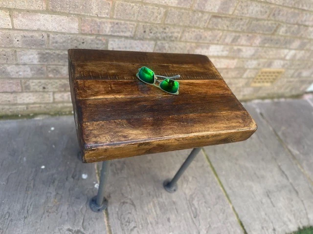 Iron pipe coffee table deals
