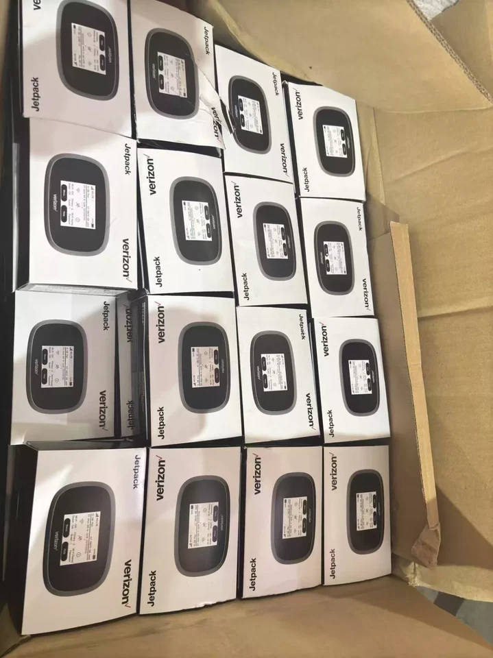 Unlocked Inseego MiFi 8800L Mobile Hotspot 4G LTE Wireless WiFi Hotspot Modem - Image 2 of 3