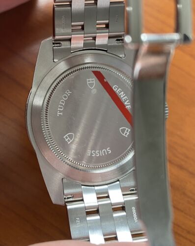 TUDOR GLAMOUR UNISEX DAY DATE WATCH 39 MM - Picture 3 of 5