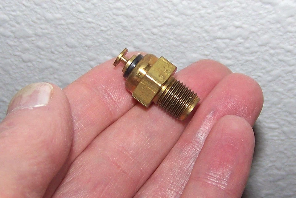 Water Temperature Sensor Sender Early Volkswagen Rabbit, Golf, Jetta, etc. New Foto 2 de 4