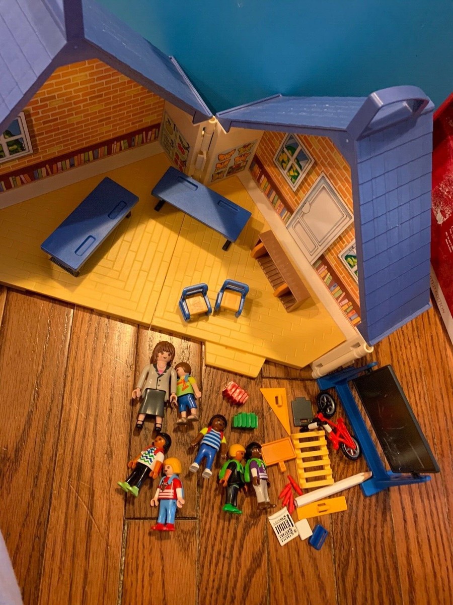 PLAYMOBIL #5662 CITY LIFE TAKE ALONG SCHOOL HOUSE