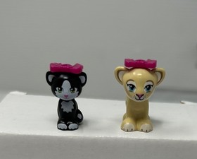 LEGO FRIENDS: Cat's Playground (41018) -Lion Cub&rsquo;s Savannah (41048) - INCOMPLETE