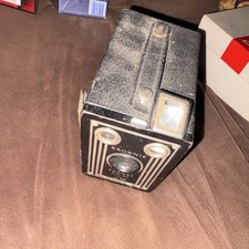 Eastman Kodak Brownie Target Six-20 Black Vintage Box Camera