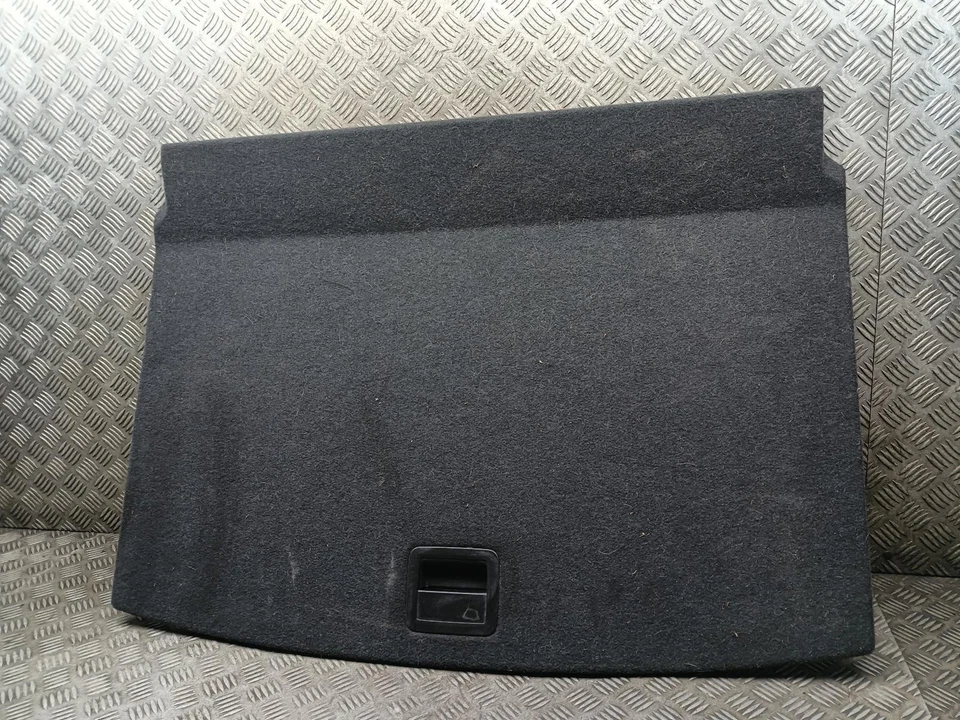 VOLKSWAGEN MALETERO PISO CUBIERTA PANEL ESCOTILLA 5G6858855 MK7 2017-2020 Foto 2 de 4