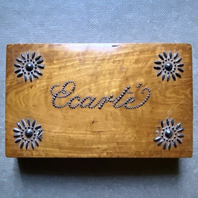FRANZÖSISCHES KARTENSPIEL '' ECARTÉ '' MIT HOLZKISTE FRÜHE 800er Jahre