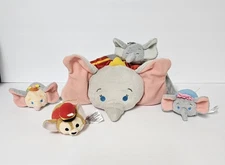 Disney Tsum Tsum Dumbo And Timothy Mouse bundle Includes Dumbo Carry Case + 4 Sm