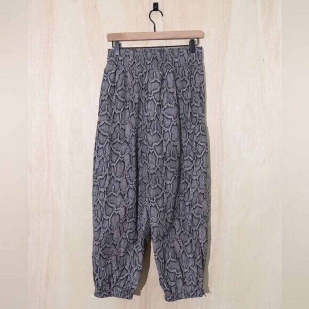 VARLEY Silver Python Snake Hamilton Pant Size Sma… - image 2