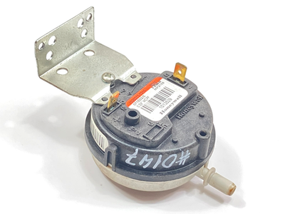 #ad #ad Honeywell 1013529 Furnace Pressure Switch IS20213 5216 used #O147 $24.00