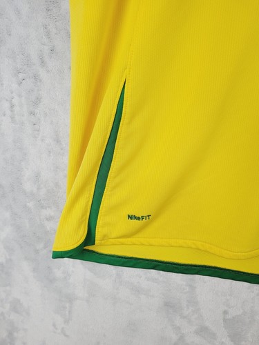 Brazil Soccer Jersey Mens Size XL 2010/11 Home Kit Nike Team 258949-703 - Picture 7 of 14