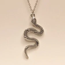 Beautiful Snake Pendant Necklace Men & Women's Fashion Accessories