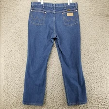 Wrangler Jeans Mens 38x30 100% Cotton Medium Wash High Rise Bootcut *Read*