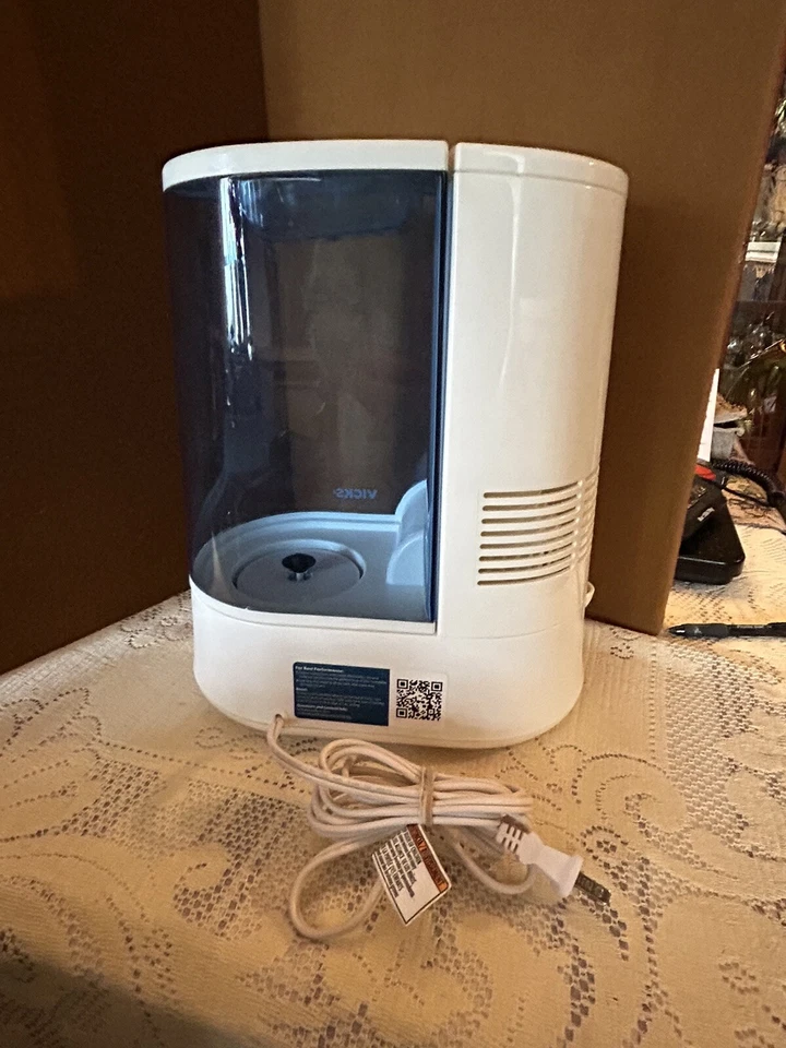 Vicks Warm Mist Humidifier 1 Gal Tank for Medium/LARGE Rooms Open Box - Image 4 of 4