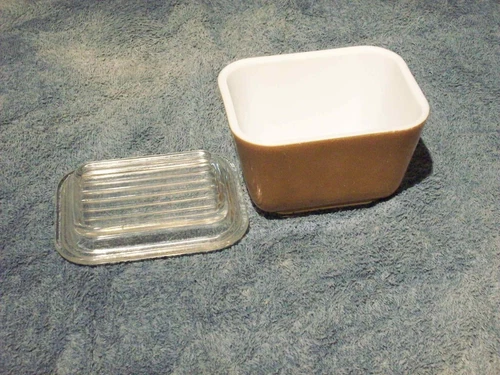 Vintage PYREX Refrigerator Storage Dish – 501 B – Brown #30
