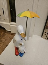 Shudehill Giftware Pair Of Wooden Ducks Holding Umbrella - Beautiful Ornament