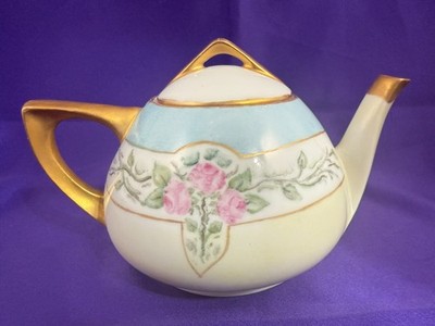 Oscar & Edgar Gutherz Austrian Pottery Co. 16 Ounce Teapot Rose & Gold Trimmed