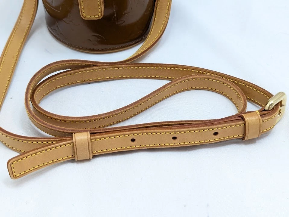 Bolso de Hombro LOUIS VUITTON Vernis Astor Place Bronce M91101 SR0040 Auténtico LV Foto 2 de 4