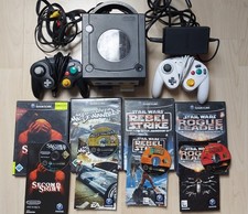 Nintendo GameCube schwarz mit 4 Spielen und 2 Controllern