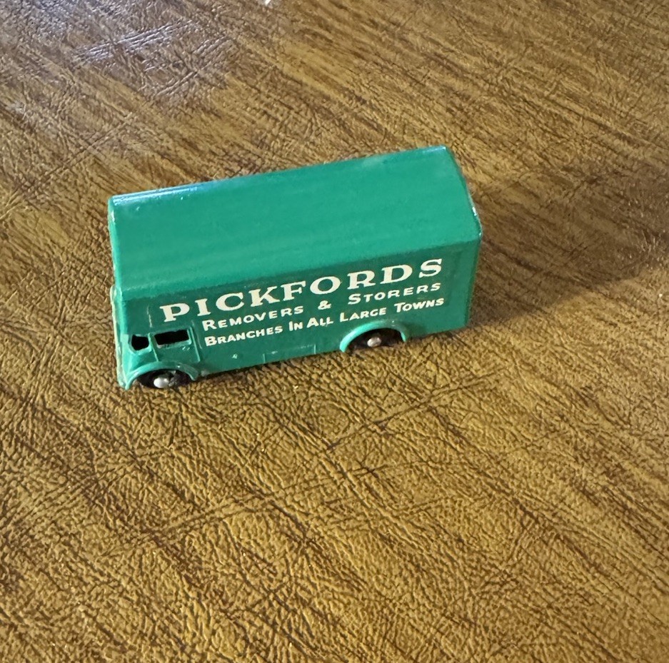 Rare 1960 Lesney Matchbox 46B Pickfords Removal Van. Great