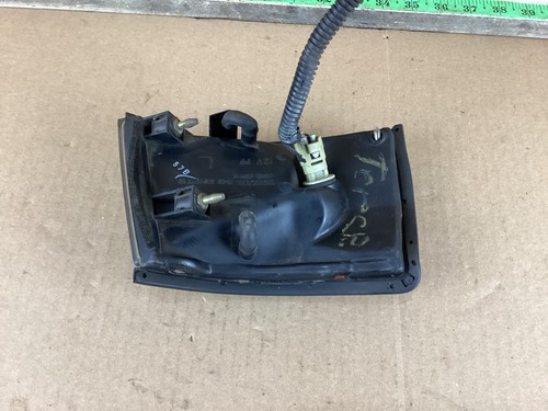 1986-1990 Toyota Tercel Front Left Driver Side Corner Turn Signal Light OEM - Picture 5 of 6