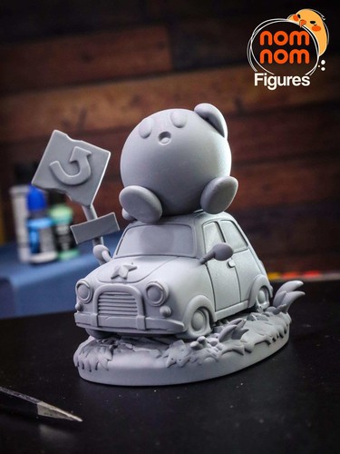 Chibi Kirby on Broken Car | 2.5-Inch Resin Model Kit | DIY U-Turn Scene with Fla - Picture 5 of 7