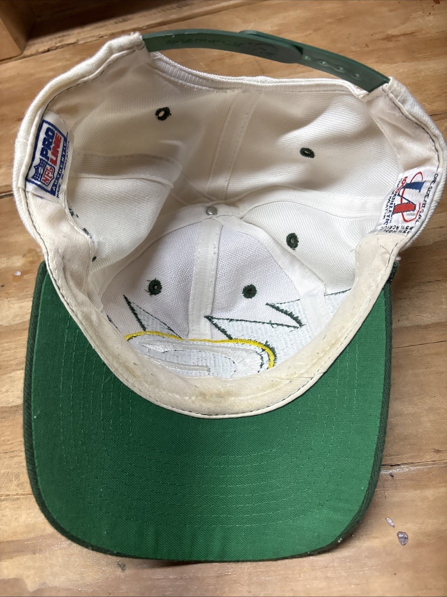 Vintage 1990's Logo Athletic Shark Tooth Green Bay Packers