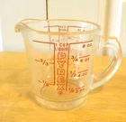 Pyrex Measuring Cup 508  1 Cup Red Lettering Closed D Handle USA Vintage