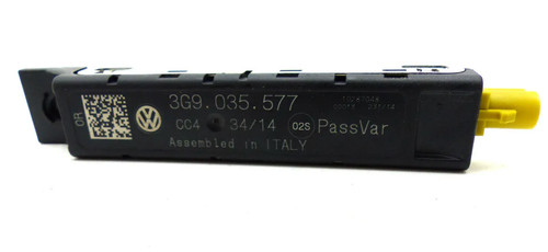 VW Passat 3G B8 Variant Radio Antennenverstärker 3G9035577 erst 118km !
