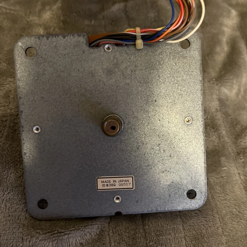 Vintage JVC Victor Turntable LP Motor Drive QL-Y7 Tested And Working - Image 3 of 4