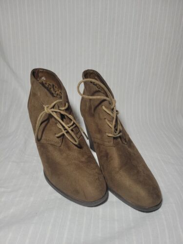 Hot Tomato Brown Women 4 Inch Heel Boots 9.5 M Top Laced Ankle High