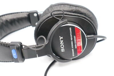 【SONY】MDR-CD900ST Amazon.com: Sony MDR-CD900ST Studio Monitor Stereo Headphones