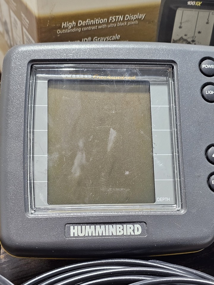 Hummingbird 100SX Single Beam Fish Finder with transducer, mount and