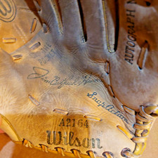 Jim Catfish Hunter vintage Wilson A2164 baseball glove mitt Yankees Oakland A's