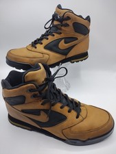 Vintage 1992 Nike ACG Caldera Men's Hiking Boots Size 11 Peanut Butter Brown