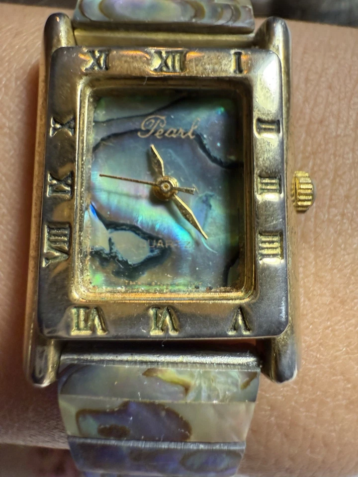 Women's Vintage Abalone Shell Watch, Gold Tone Face, Stretch Band needs battery - Image 2 of 4