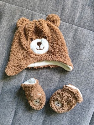 Mütze (41-43 cm) + Handschuhe + Eine Weitere Mütze Kostenlos dazu