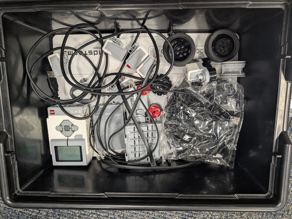 LEGO Education: Education Ev3 Core Set (45544) - Image 3 of 3