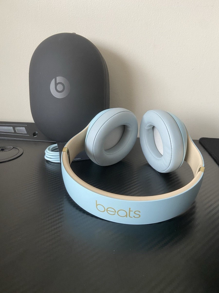 Beats Studio3 Wireless Noise Cancelling Headphones Over-Ear Music